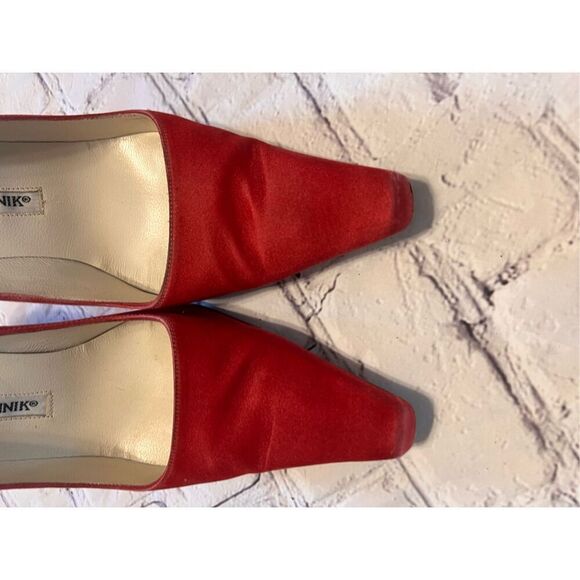 Manolo Blahnik Size 36 Pointed Toe Suede Pump Heels Red Classic Dressy Glam - Picture 9 of 16